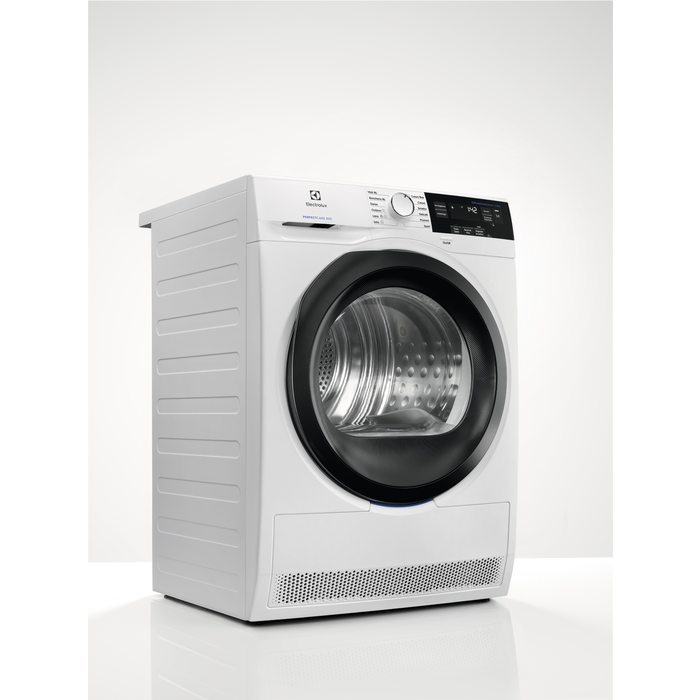 Nouveauté mondiale d'Electrolux: le premier combiné lave-sèche-linge avec  pompe à chaleur - Electrolux Group